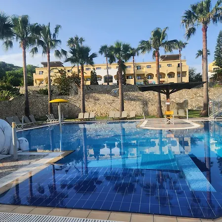 Hotell Almyrida Village & Waterpark Almirida