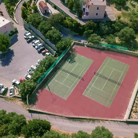 Almyrida Village & Waterpark Алмирида